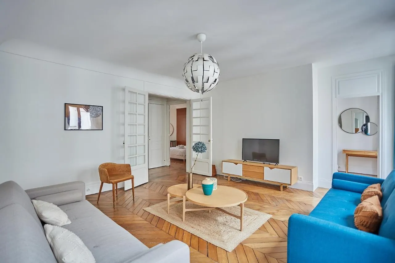 Apartment Beaubourg By Studio Prestige París